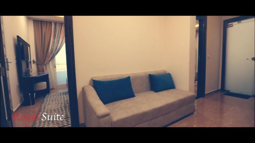 Dolphin Ras El-Bar Hotel エクステリア 写真