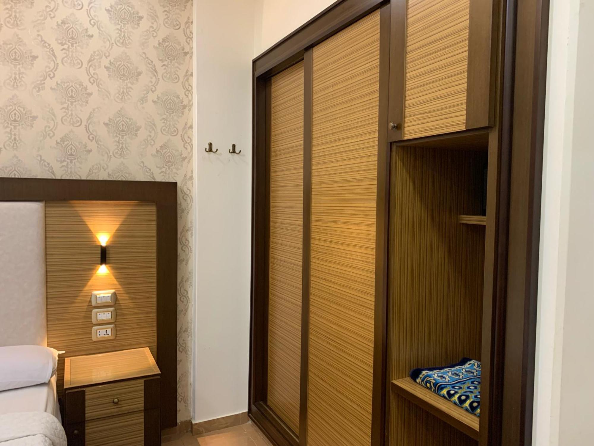 Dolphin Ras El-Bar Hotel エクステリア 写真