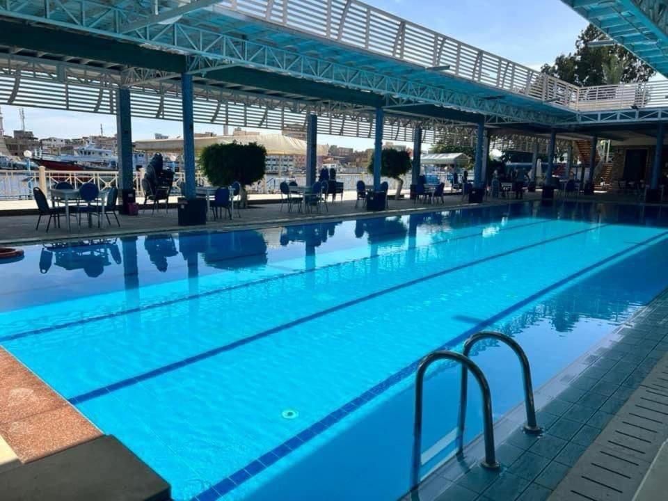 Dolphin Ras El-Bar Hotel エクステリア 写真